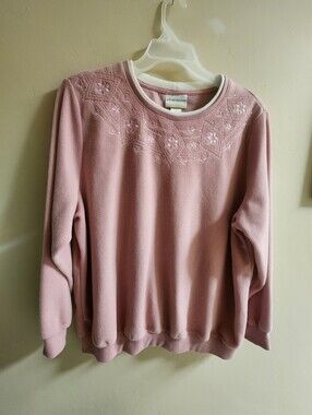Embroidered Yoke Crewneck Sweater - Dusty Rose